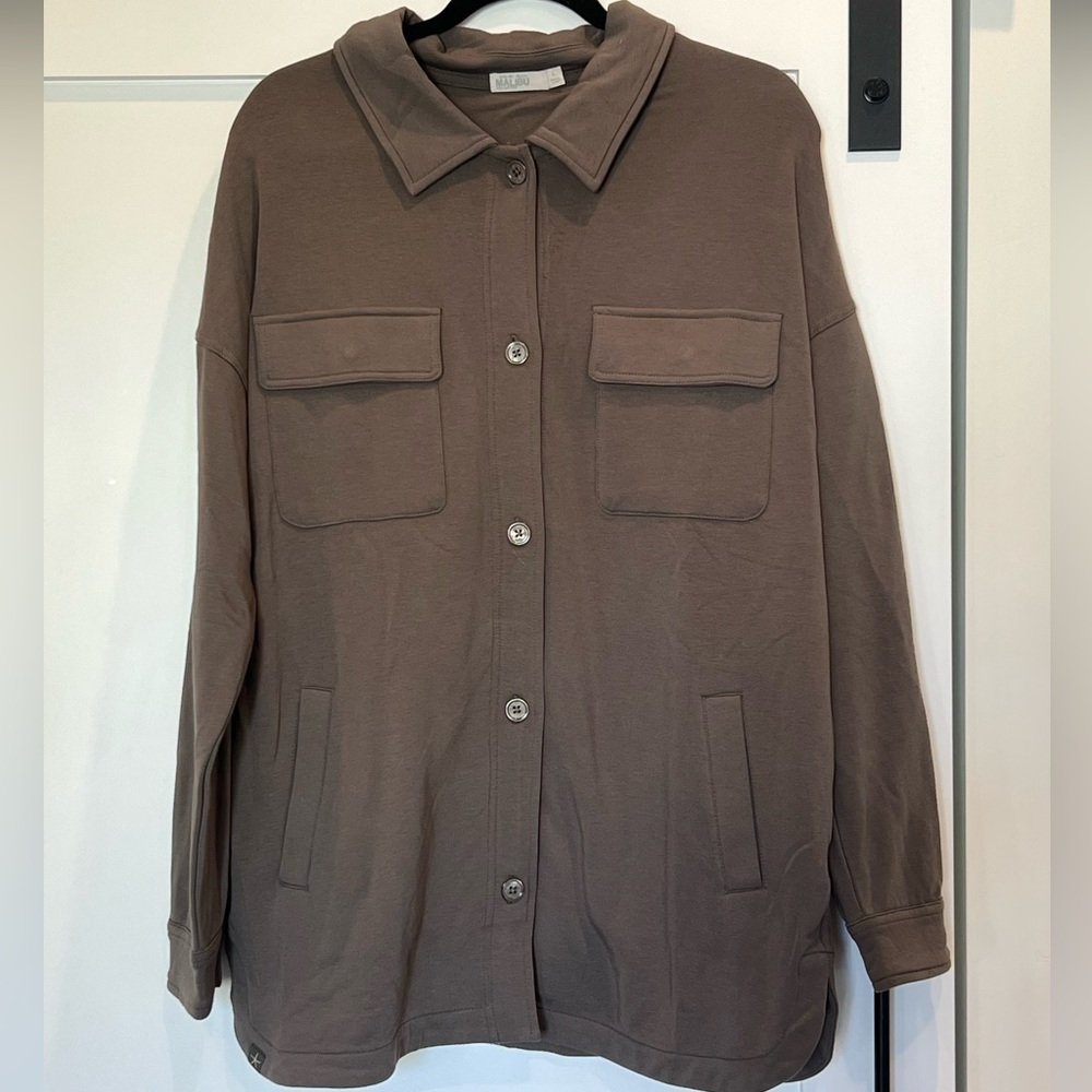 NWOT Barefoot Dreams button up